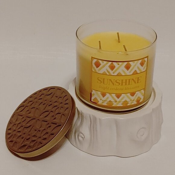 Bath and Body Works SUNSHINE Bright Verbena Blossom Three Wick Candle BNIP - Picture 2 of 4
